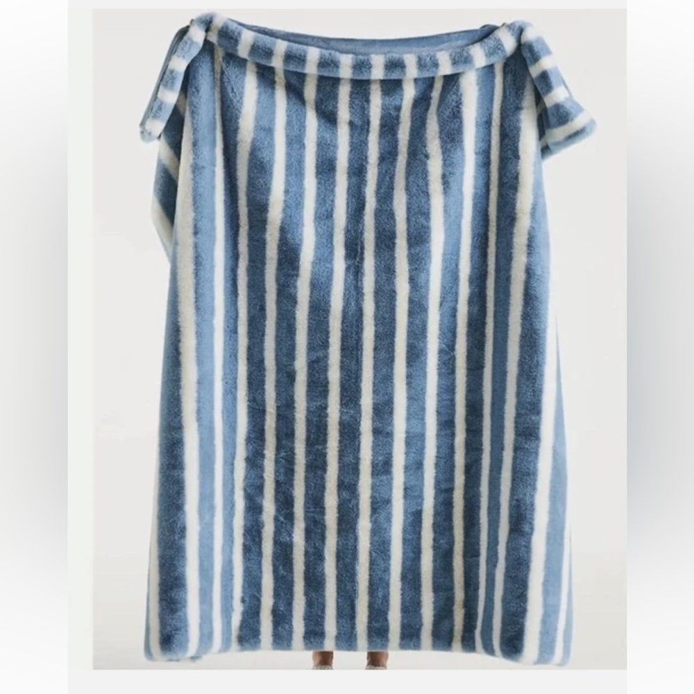 Anthropologie The Sophie Faux-Fur Throw Blanket Striped Edition